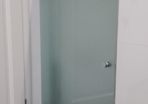 Glas: Trennwände & Türen