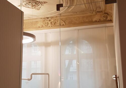 Glas: Trennwände & Türen